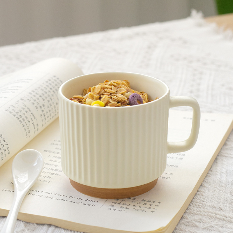 Wholesale ins Wind Net red vertical stripes white Brown splicing ceramic mug logo creative water cup can be set