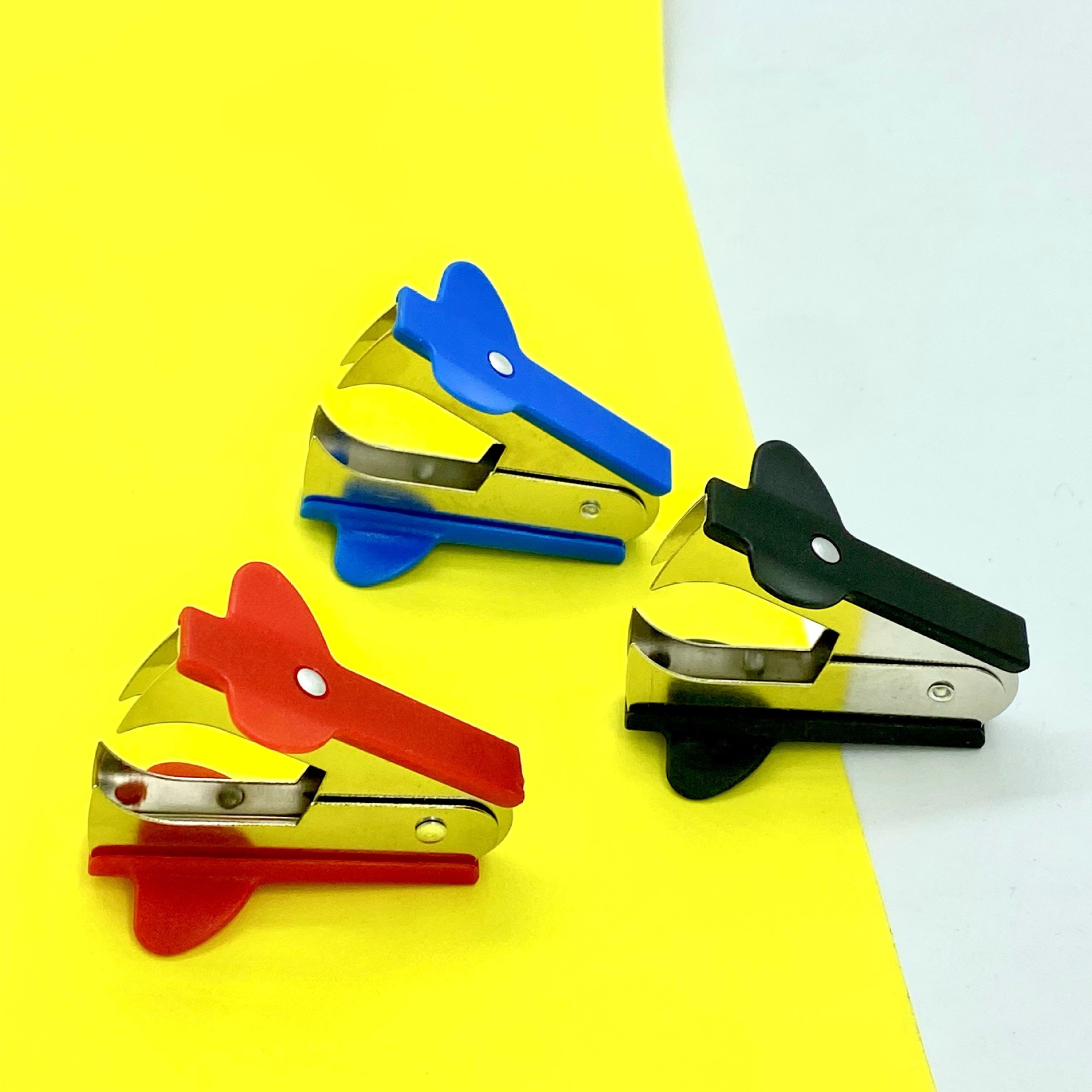 Mini needle remover labor-saving nail remover small hand-held nail remover manufacturers wholesale