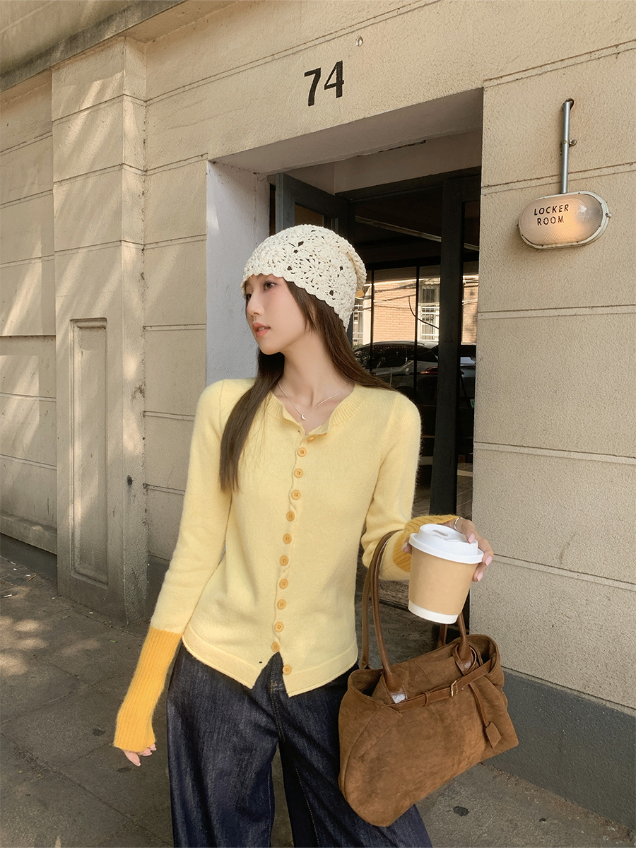 Goose Yellow Chic Stitching Knitted Cardigan Women's Autumn and Winter New Slim-fit Slimming Sweet and Spicy Beautiful Long-sleeved Coat Top