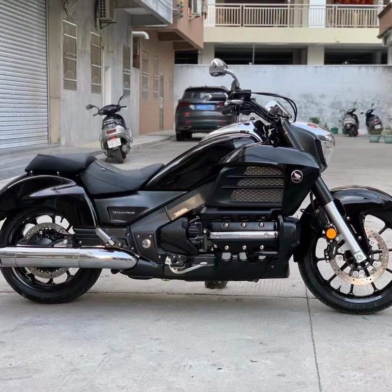 Imported Scandinavian Goddess Tian Cruise Retro Prince Golden Wing 1800 Big Ship Big Sheep Travel Scooter