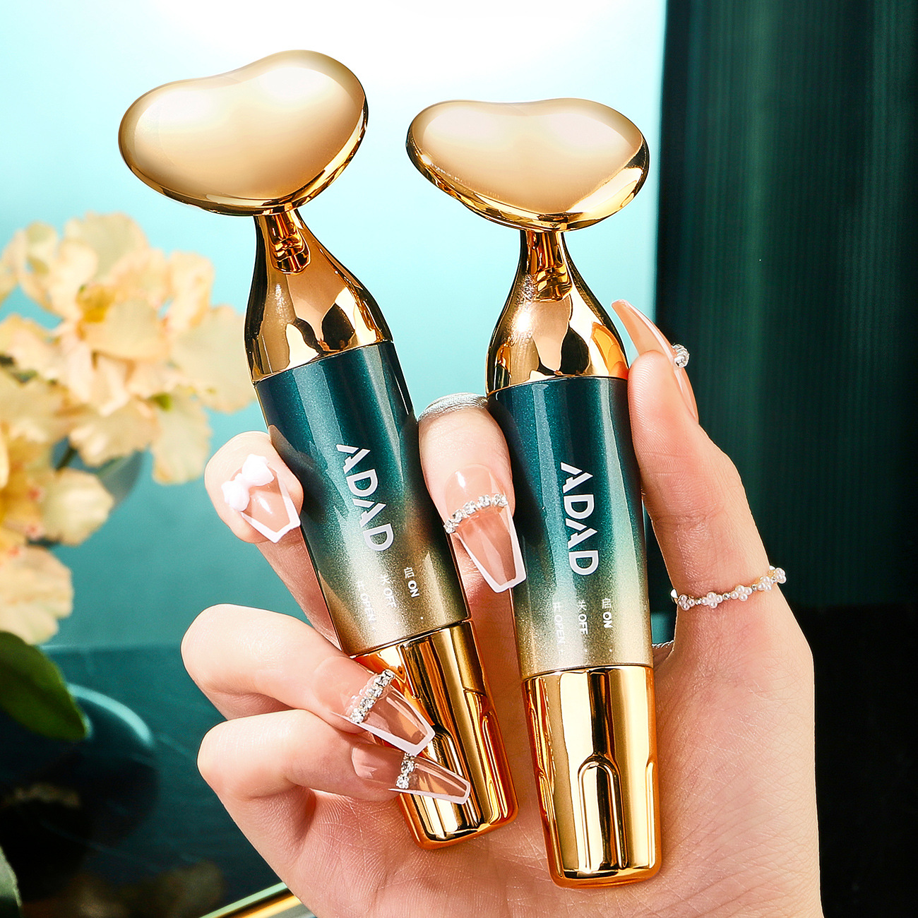 ADAD electric import beauty instrument face eye vibration ultrasonic massage instrument V face factory direct sales can be sent on behalf