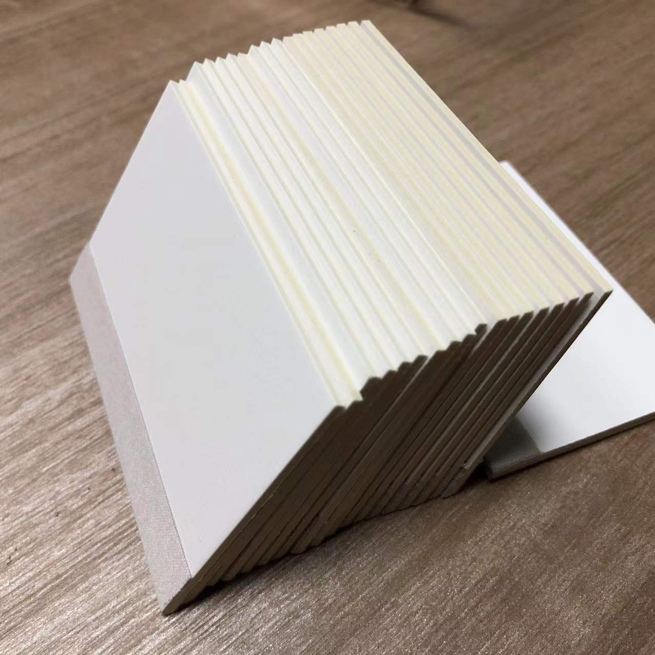 Manufacturer Wholesale Scratch Card Tpu Film Scratch Card Hydrogel Film Bubble Removal Film Application Tool Scraper Phone Film Paper Scratch Card