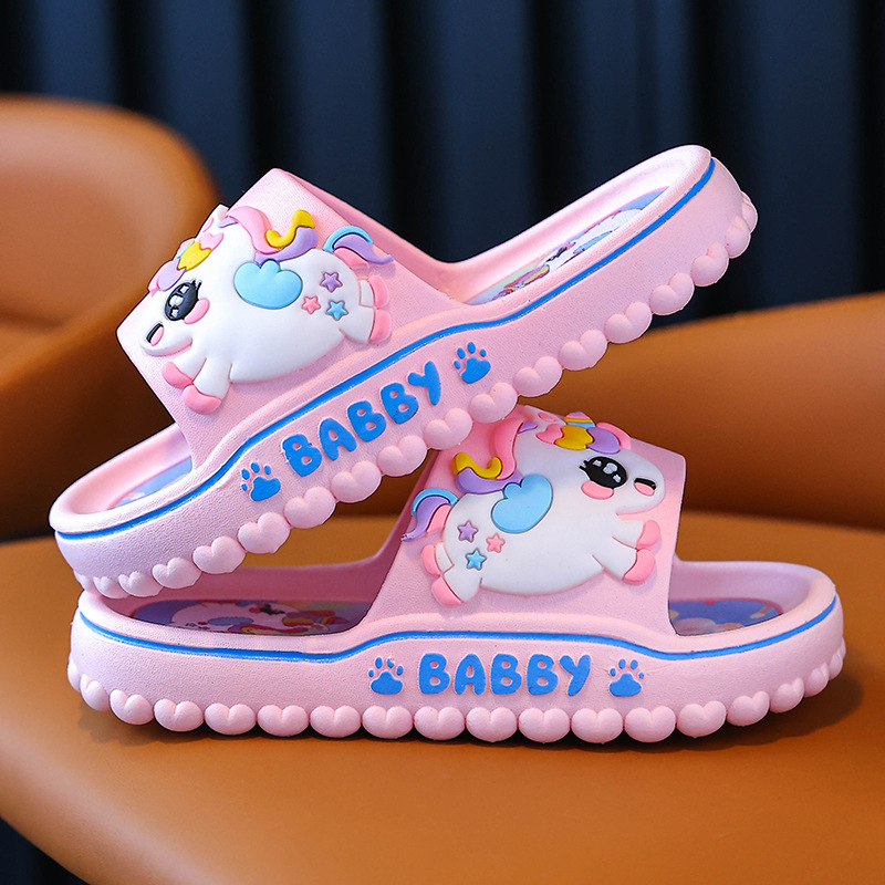 Детские тапочки для девочек, летние сандали для девочек, домашние нескользящие, ультрамягкие, для купания, мультяшные, дышащие для старших детей