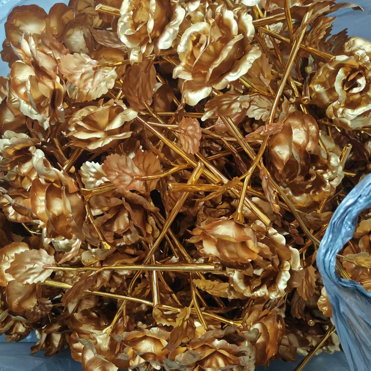 Большая цветная золотая роза 25 см, подарок на День святого Валентина, стеклянная крышка, коробка с золотой фольгой, аксессуары