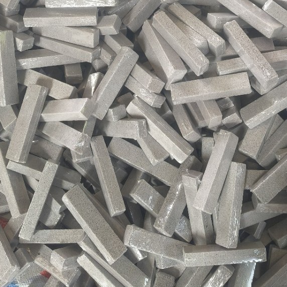 Factory Direct Sales Cleaning Blocks Can Be Cut into Various Sizes. Call for Consultation