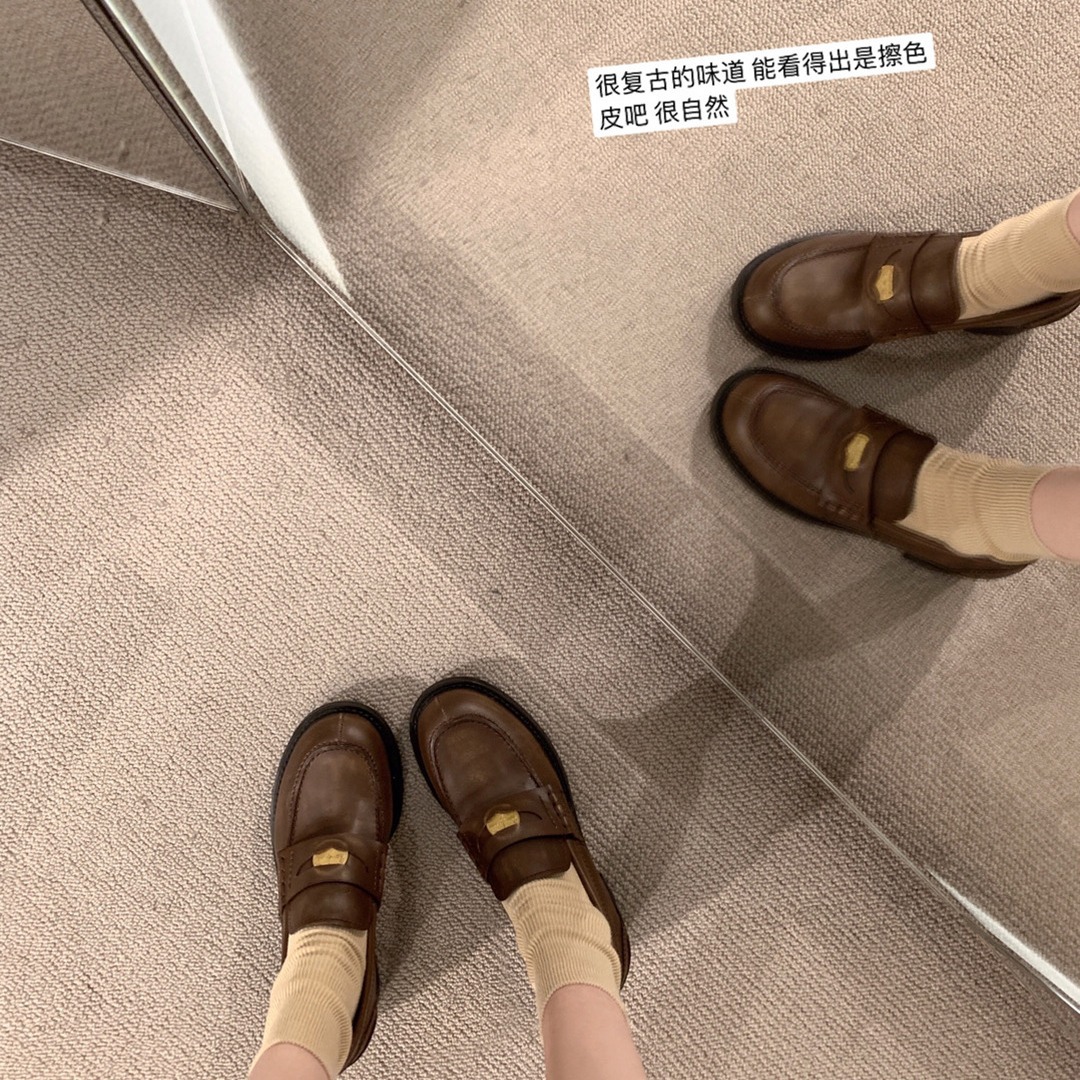 [Same Style as Su Jia] Same Style as Zhang Yuanying~ Amiu Gold Coin Chunky Heel Slip-On Loafers Women's Leather Shoes