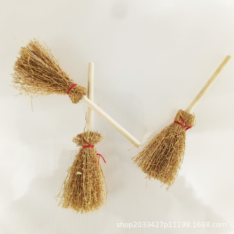 Cross-Border Hand-Tied Natural Mangosteen Broom Craft Decoration DIY Mini Witch Broom Wholesale