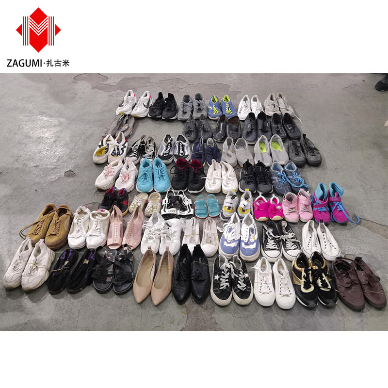 Second-Hand Men's and Women's Sports Shoes, Casual Shoes, Mixed Export, Old Shoes, Whole Cabinet Wholesale China Used Shoes