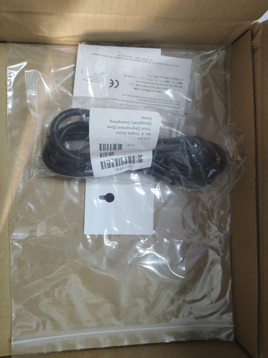 Коммутатор Cisco Ws-C2960L-8Ts-Ll 8-портовый гигабитный Ethernet оригинальный подлинный