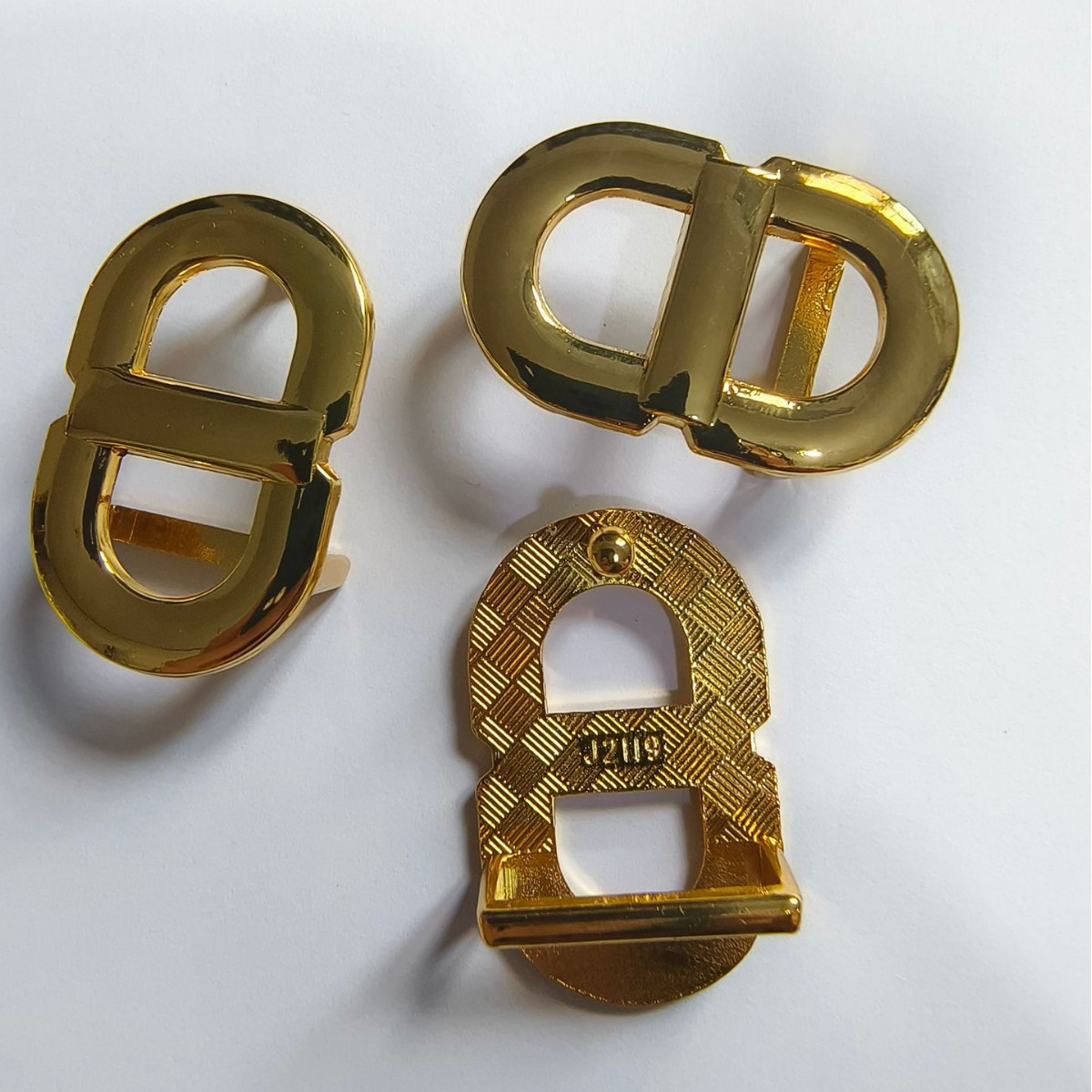 Factory Wholesale New Belt Buckle for Men and Women Hardware Belt Head Zinc Alloy Decorative Smooth Buckle Belt Buckle