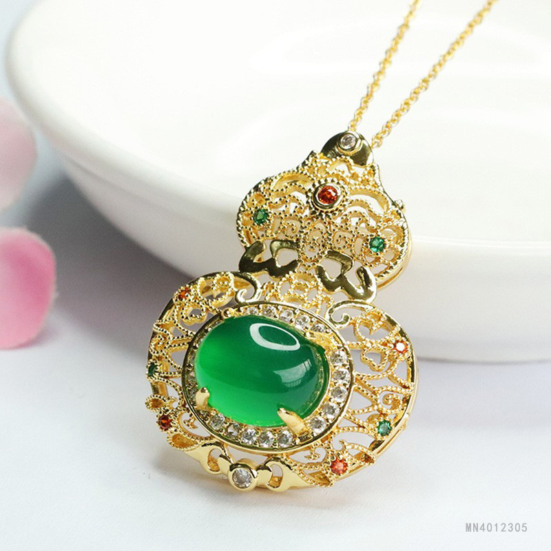 Yuyu ice king green chalcedony pendant gourd necklace vintage jewelry wholesale generation MN4012305