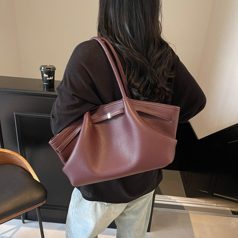 High-end Trendy Underarm Bag 2025 Spring New Retro Fashion Tote Bag Korean-style Large Capacity Shoulder Bag for Women