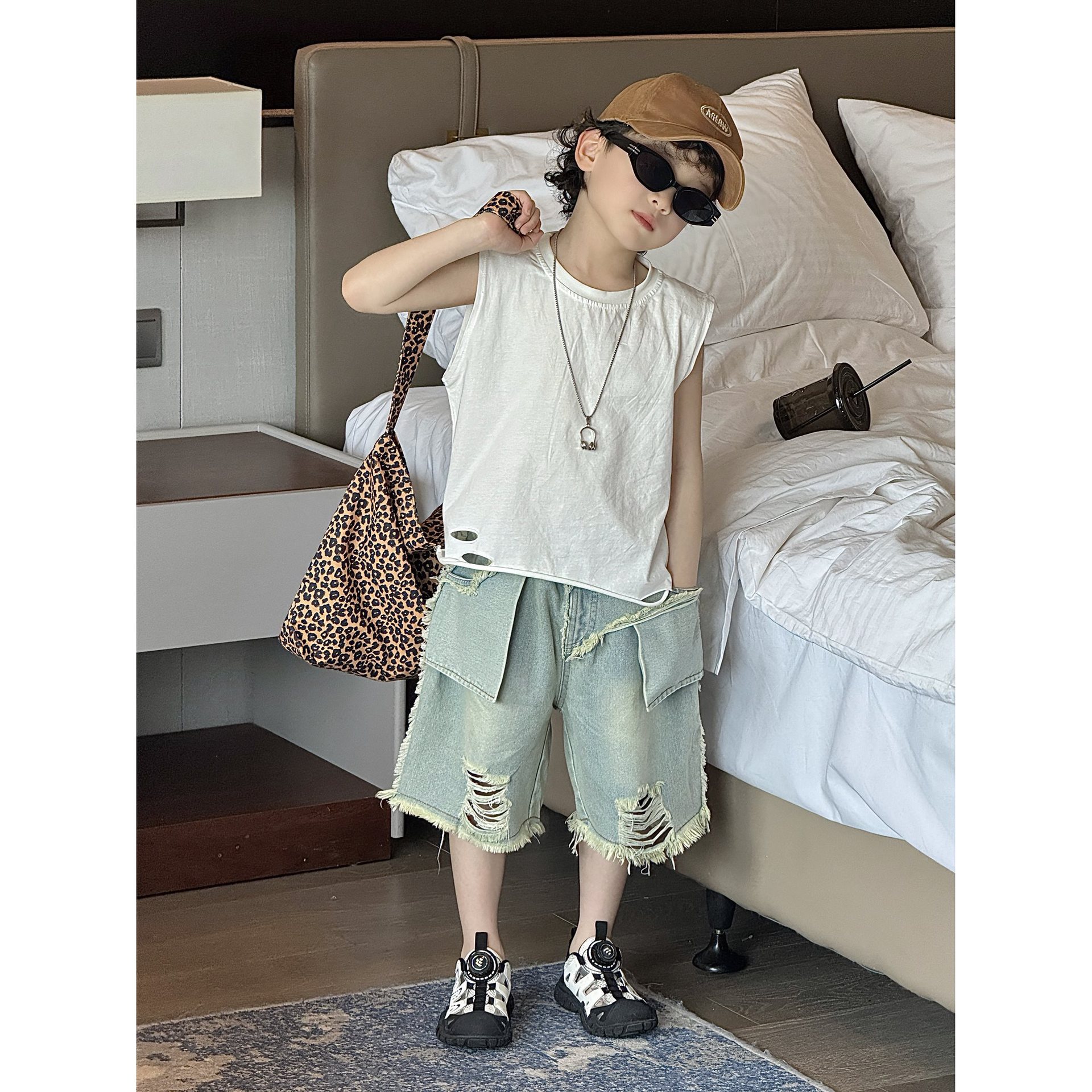 Boys' Short-Sleeved Shirt Summer Sleeveless Vest Suit Summer Children's Clothing Children's Boys Ripped Jeans Day