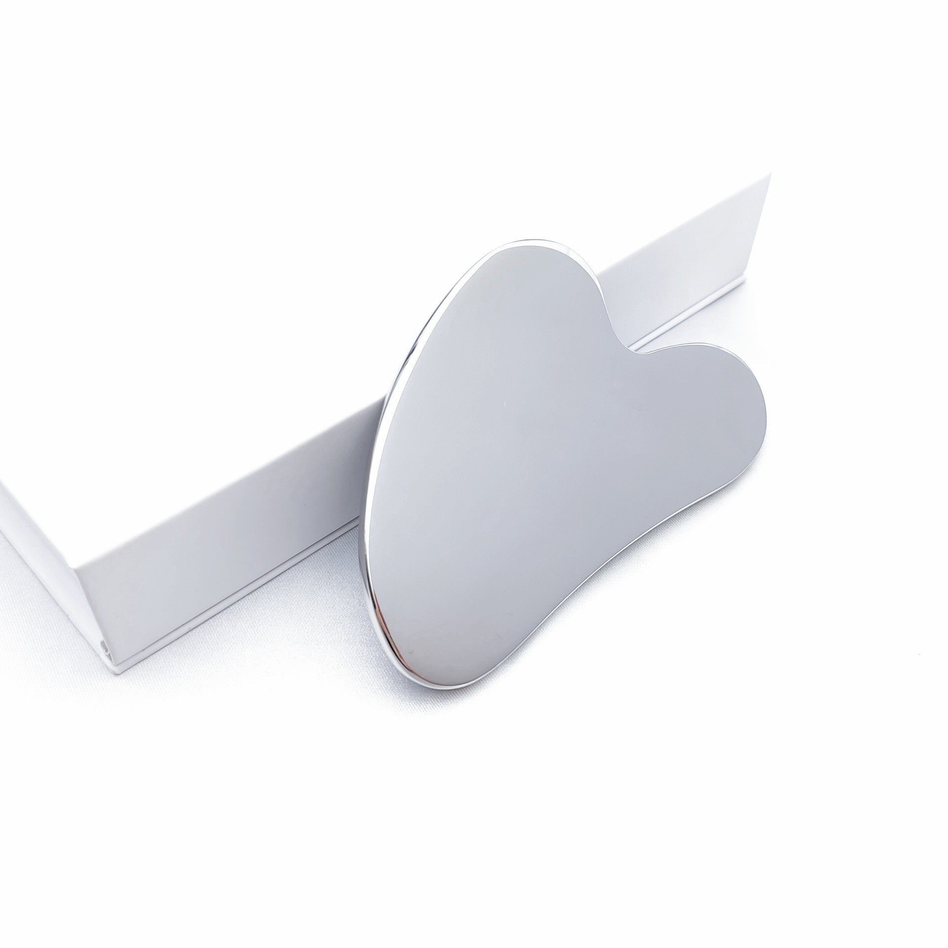 Stainless steel scraping plate face scraping sheep horn 304 stainless steel metal finger heart-shaped scraping plate