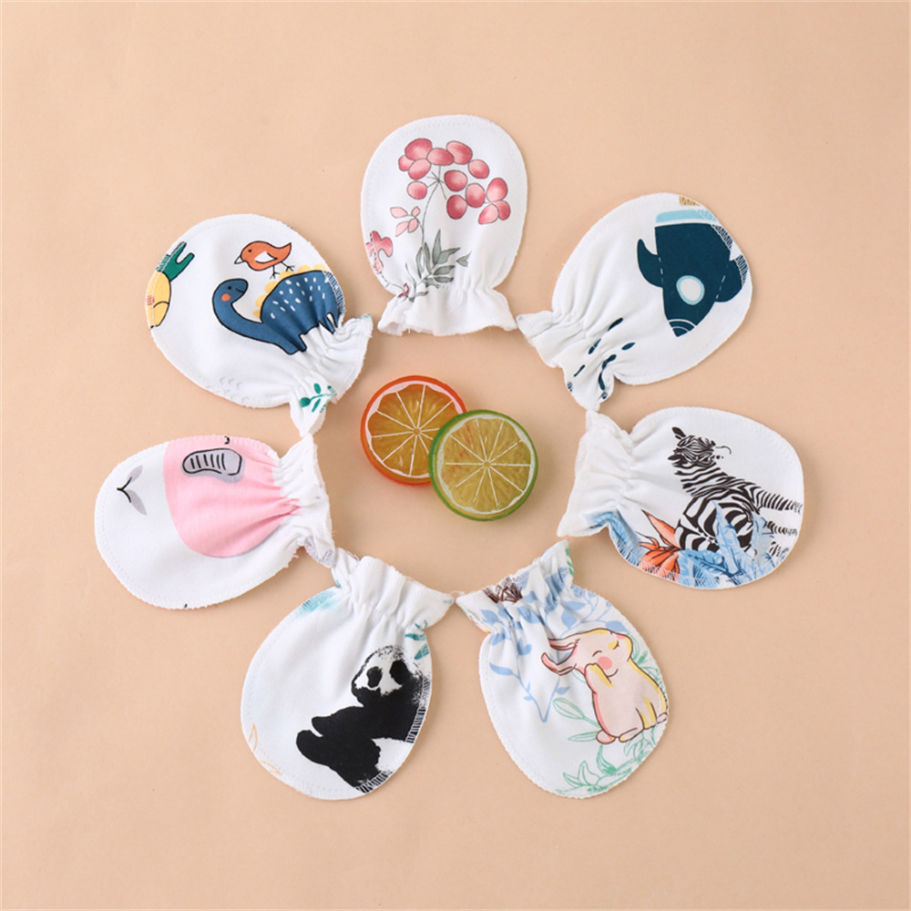 Newborn baby anti-scratch face small gloves available four seasons baby boys and girls can chew cotton gloves 0-6 months
