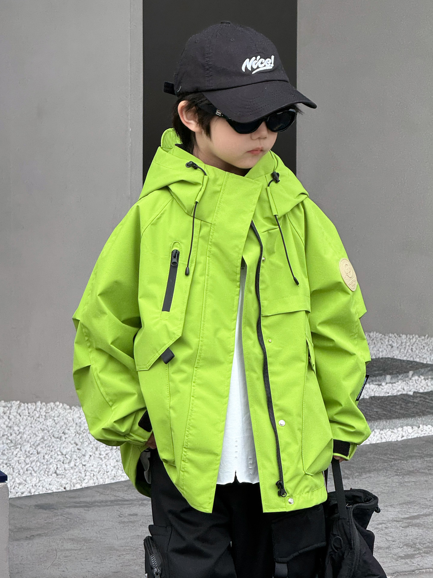 Children's Charge Clothes Spring 2025 New Korean Style Boys' and Girls' Middle and Big Children's Windproof and Waterproof Tooling Coat Trendy