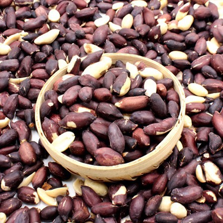 Low Temperature Roasted Black Peanuts, Black-Skinned Peanuts, Black Nutrition, Crispy Nuts and Fried Peanuts for Drinking