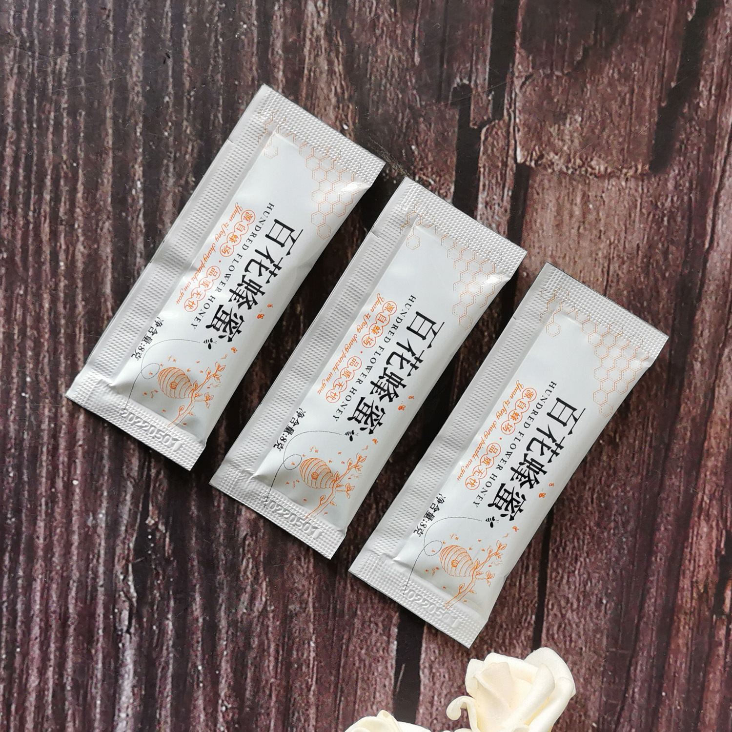 Acacia honey small bag independent packaging Hundred Flowers portable strip bulk soil honey bag wholesale factory