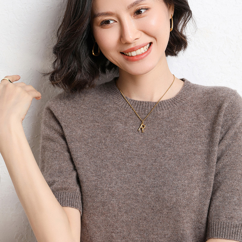 Джемпер женский короткий рукав, круглый вырез, вязаный, свободный, весна-лето 2025