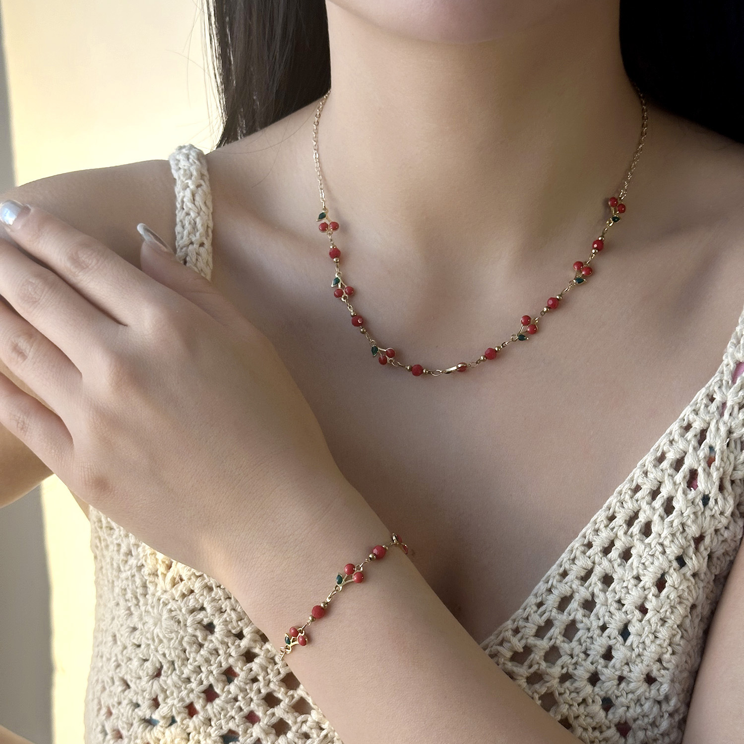 New Hot Sale Cherry Bracelet Ladies Temperament Sweet Cherry Bracelet Summer Fashion Fruit Bracelet Factory Wholesale