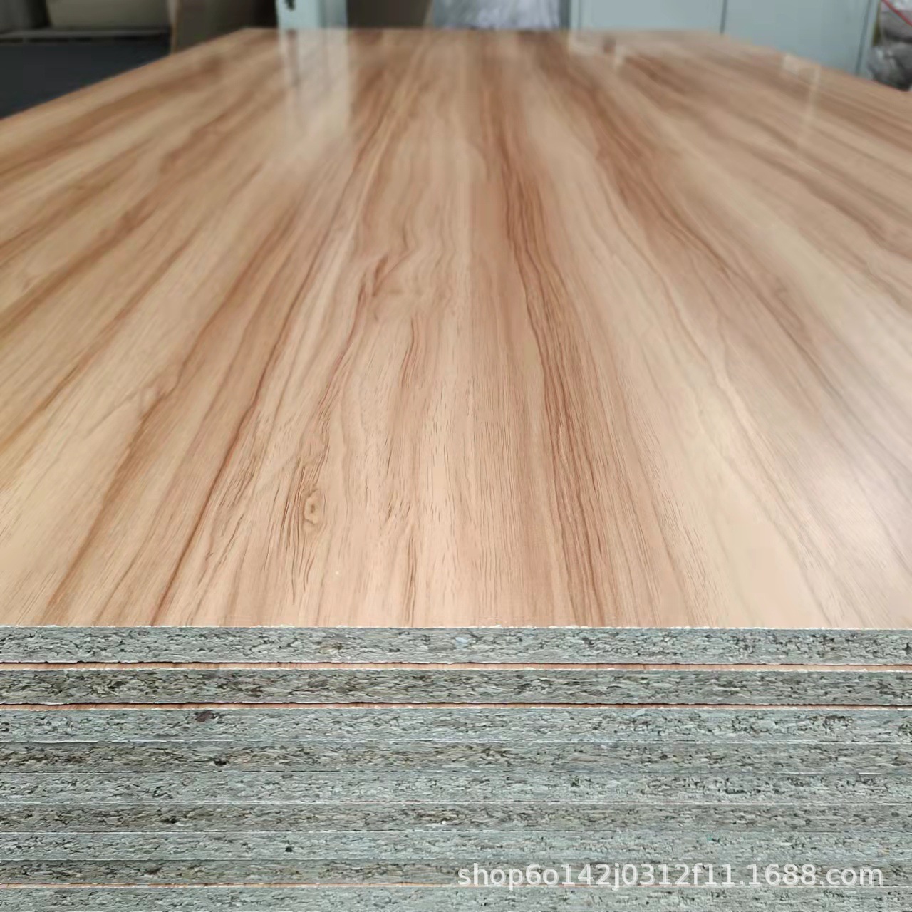 Manufacturer Supply Chipboard Paint-free Board Melamine Veneer Chipboard Cabinet Door Various Pattern Chipboard