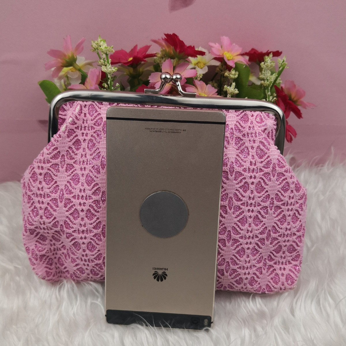 New 6 inch large gold powder spider web mobile phone bag, dinner Pearl wrist bag key bank card clutch bag