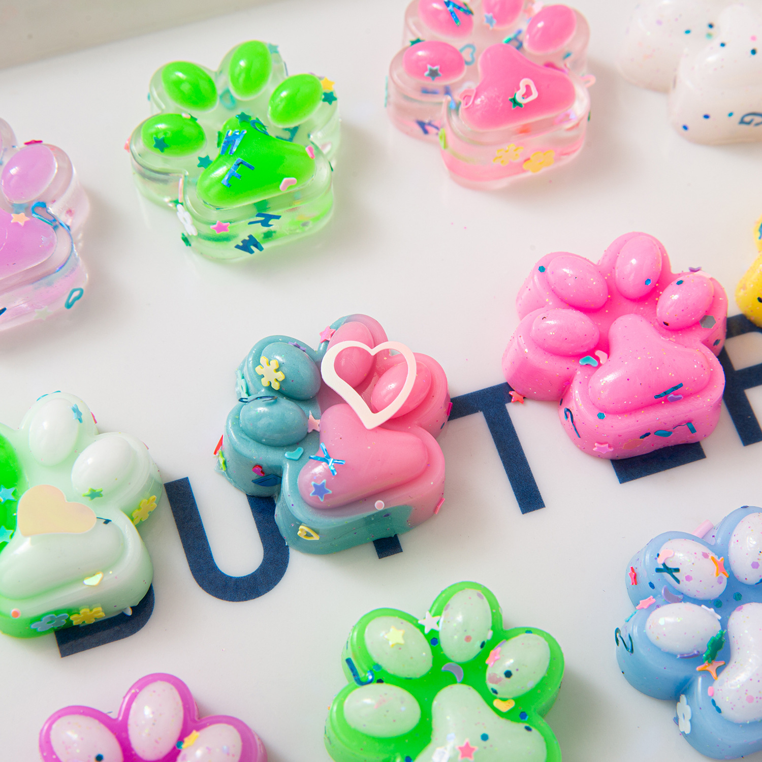 Explosions cartoon cute colorful color kitten claw pinch music mini decompression children's toys stall wholesale goods