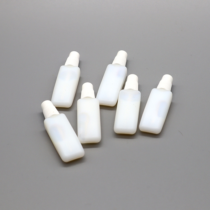 False eyelash small glue multi-purpose Beauty Eye self-grafting Glue white glue transparent 1G bulk eyelash glue mild spot