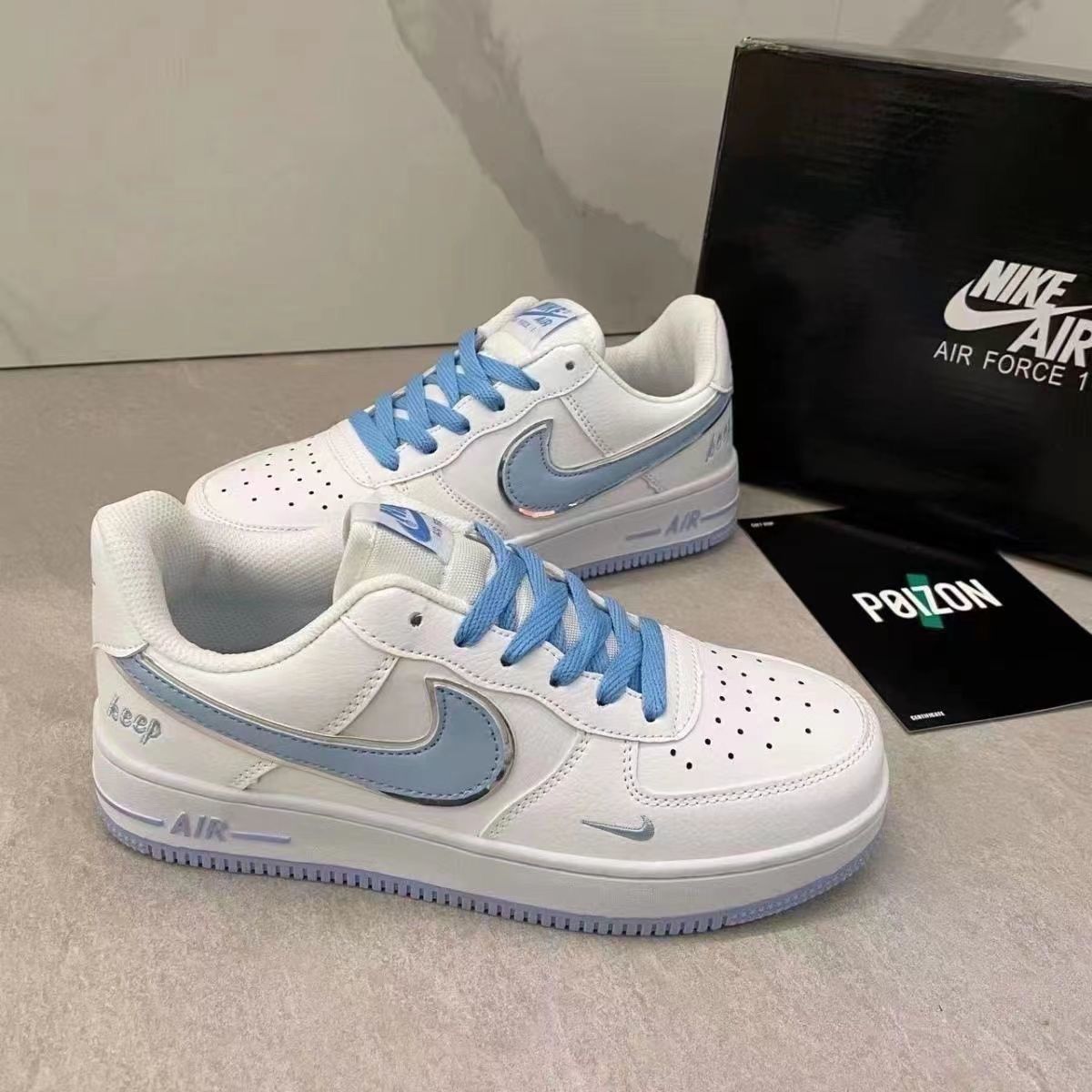 2025 New Spring Air Force One White Light Blue Casual Campus Couple Double Hook Men's and Women's Trendy Sports