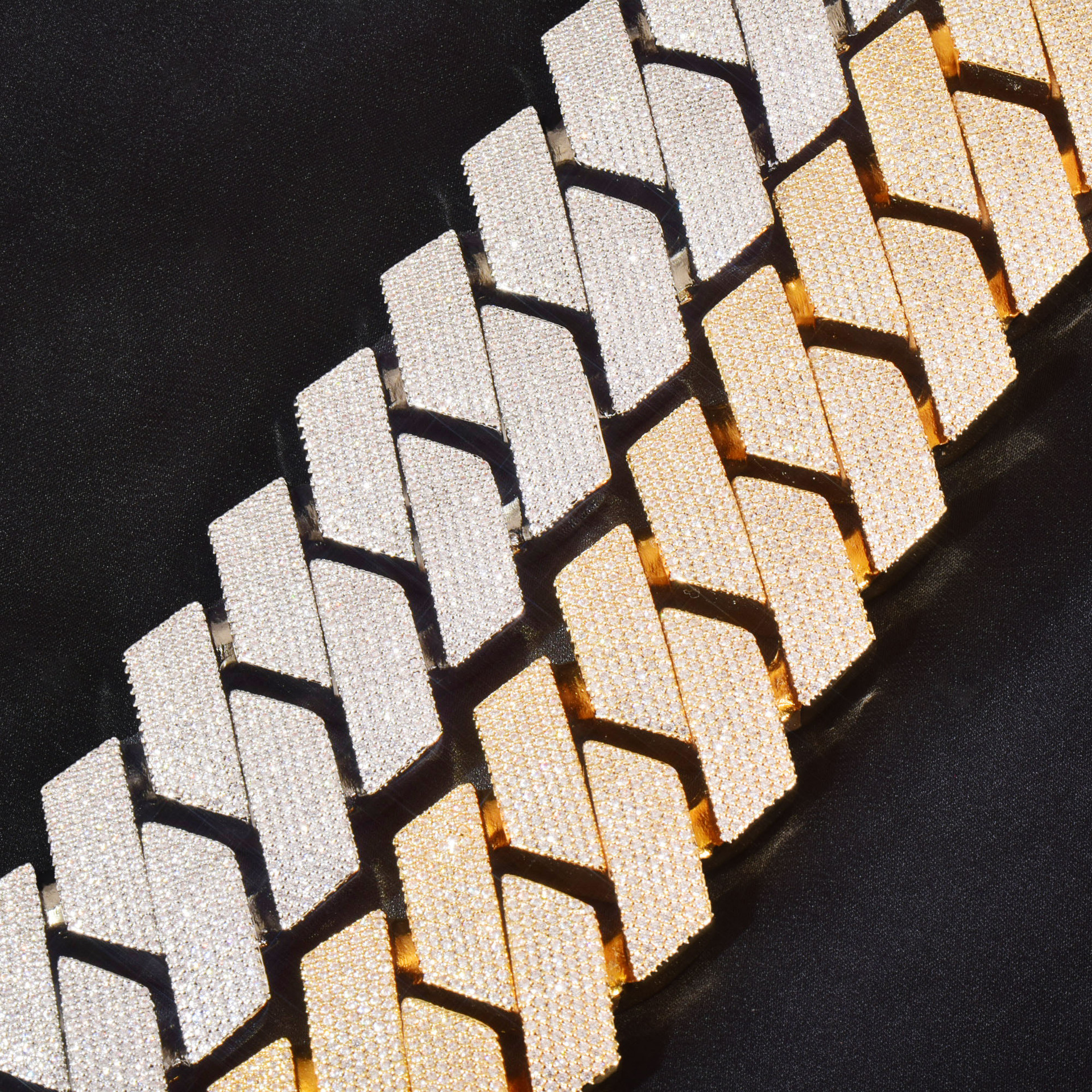 Tingjie European and American Personalized Hip-Hop 25mm Inlaid Zircon Cuban Chain Heavy Industry Men's Necklace Fashion Trendy Jewelry Batch