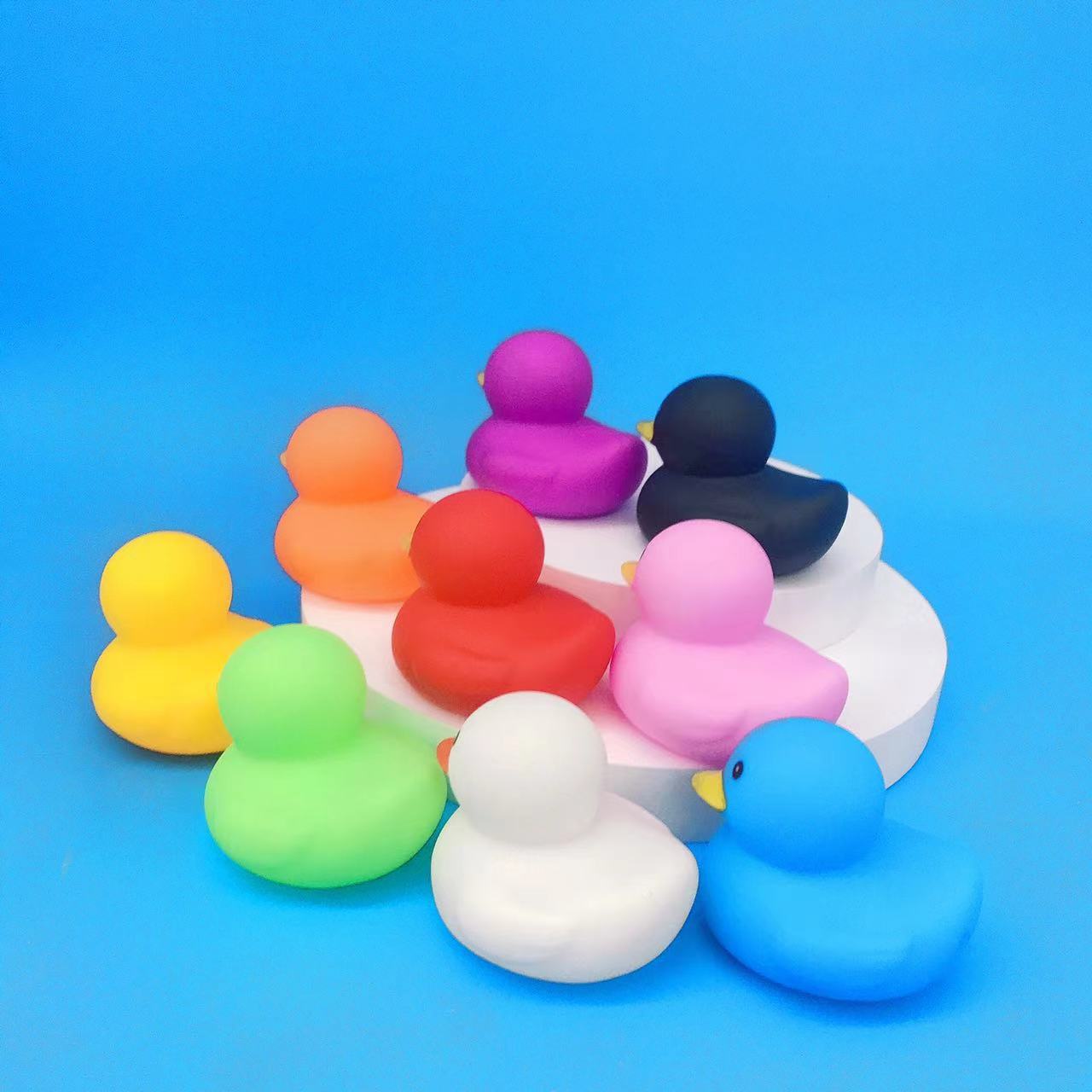 Little Yellow Duck Toy Kidsren's Water Play Baby Baby Baby Bath Swimming Pinch and Scream Cartoon Vinyl Cute Colorfulful Duck