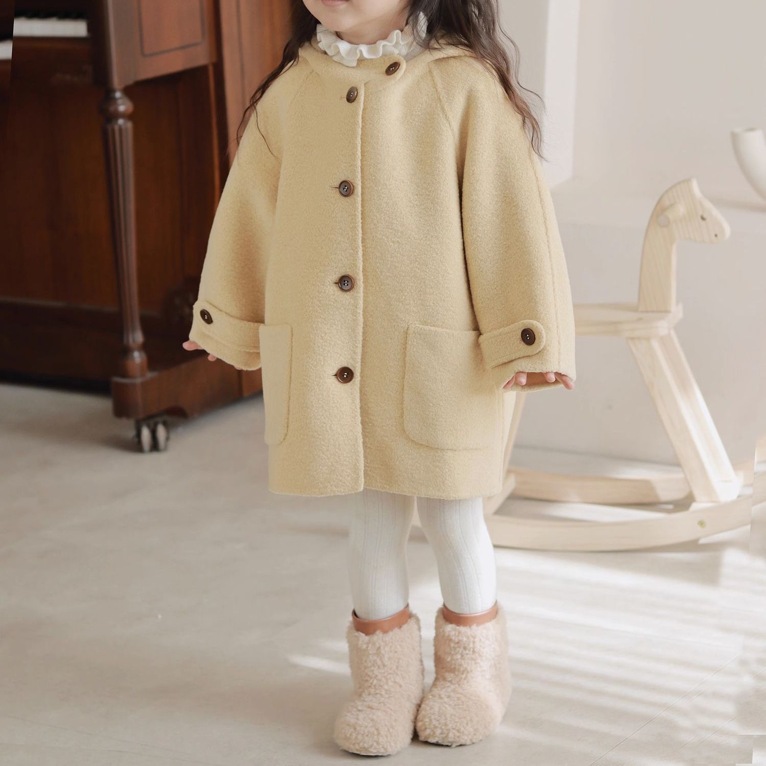 Children's library rabbit super cute Mao Mao strange boots! Girls' Winter Mao Mao Snow Boots fleece-lined Short Boots All-match Warm Medium Boots