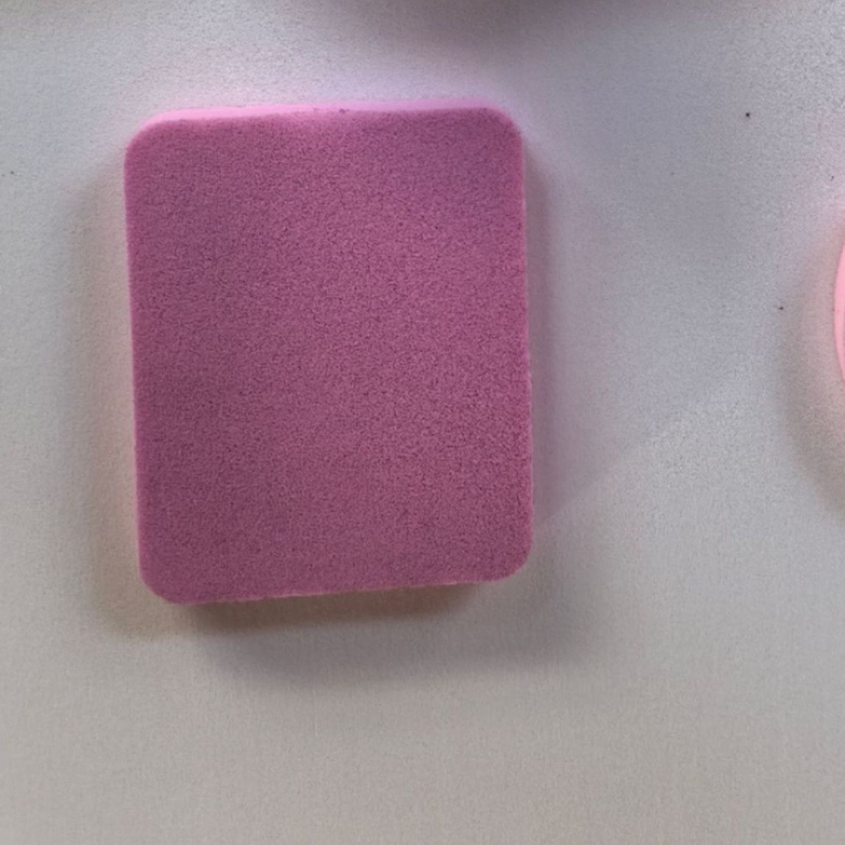 Hydrophilic Large Puff for Soaking, Dual-Use for Dry and Wet Applications, Square Polyurethane Wholesale Makeup Sponge for Setting Makeup