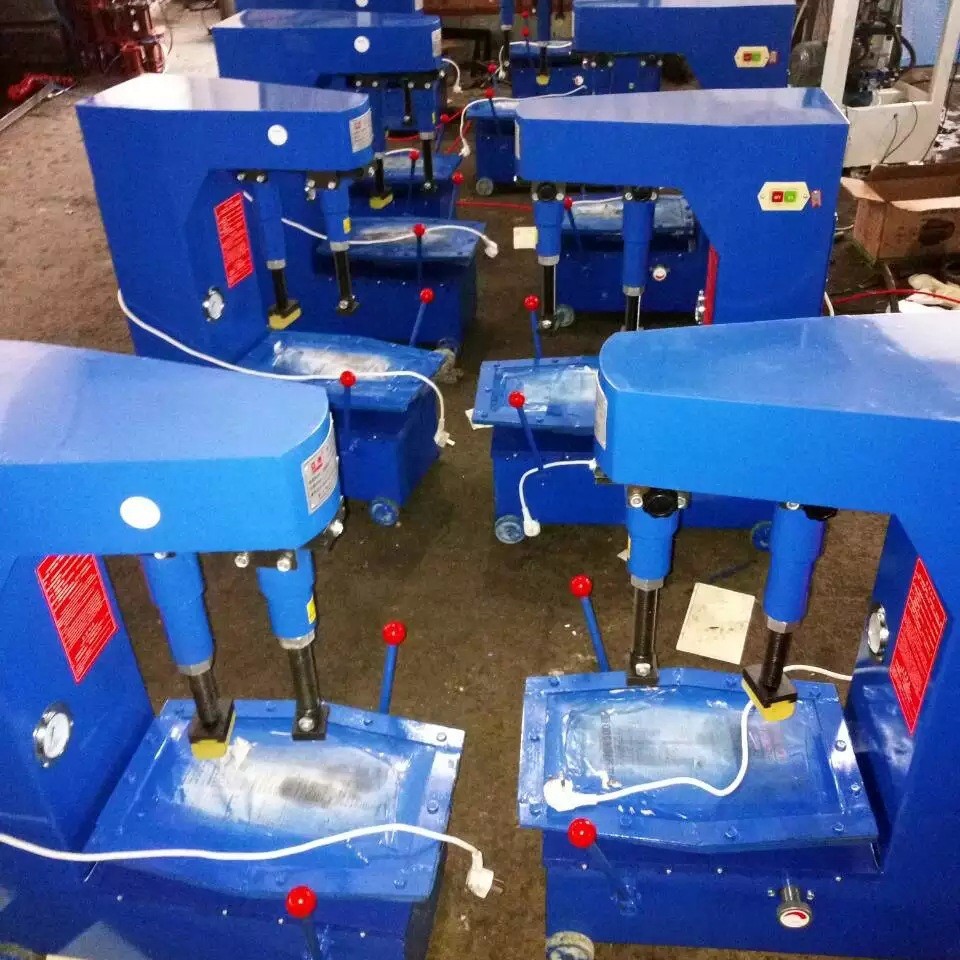 Light foam booster oil press/can be used for sole and upper composite