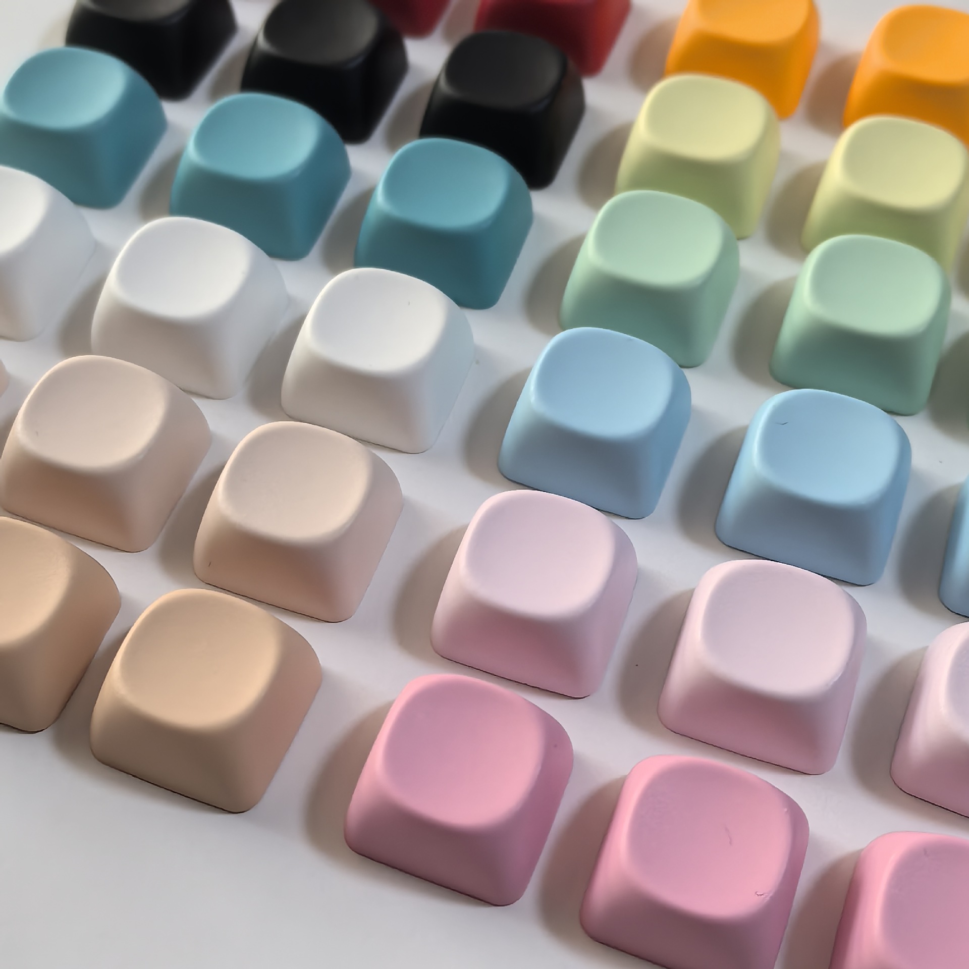 Multi-Color Keycaps Moa Height Pbt Material Cross Replacement Key Customized Keycaps Customized