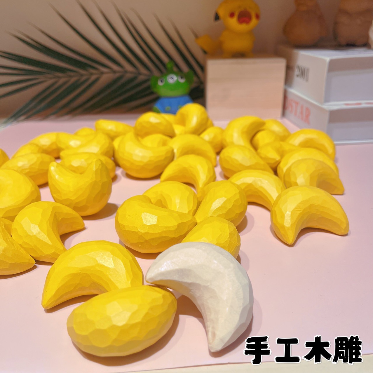 Give Her a Small Moon Wood Carving, Small Moon Wood Carving Gift, Hand-Carved Wood Carving Birthday Gift, New Hot-Selling