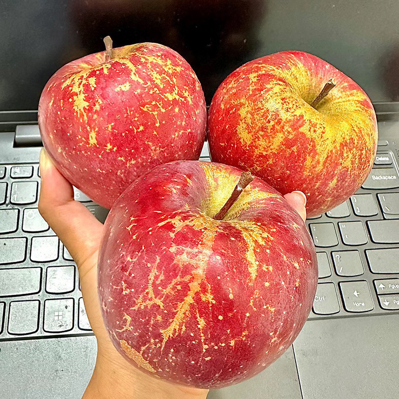 Daliangshan Jiandang Wholesale Ugly Apple Heart Crispy Rock Sugar Whole Box Giant Sweet Fresh Fruit Red Fuji Sichuan