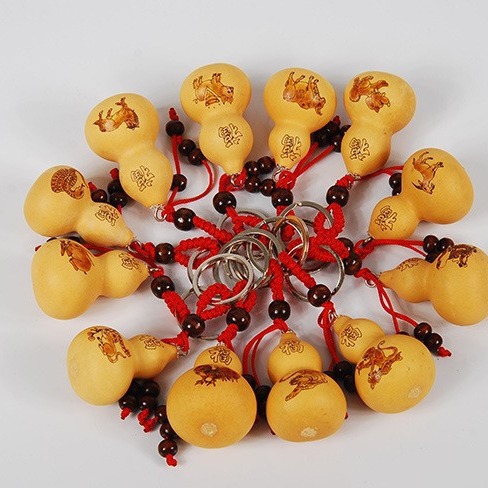 Factory wholesale gourd pendant/small gourd keychain 12 Zodiac gourd hand twist gourd Wenwan pyrography gourd