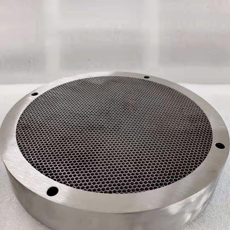 Metal Honeycomb Ventilation Hole Mesh Cover Strong Electromagnetic Shielding Effect Support Spray and Brazing Process