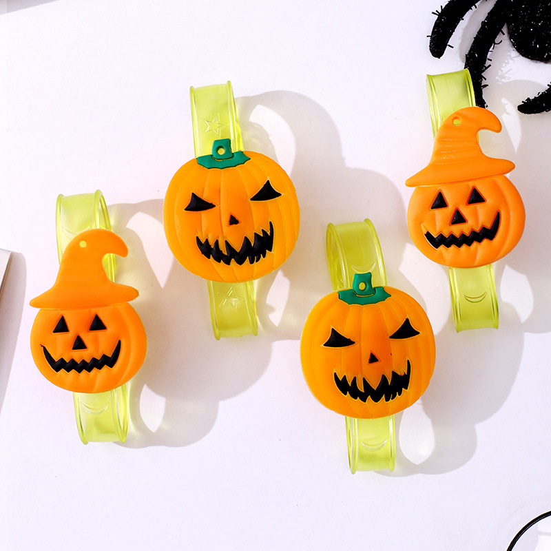 Halloween children's luminous bracelet portable pumpkin lamp horror gift small gift flash headwear female toy props