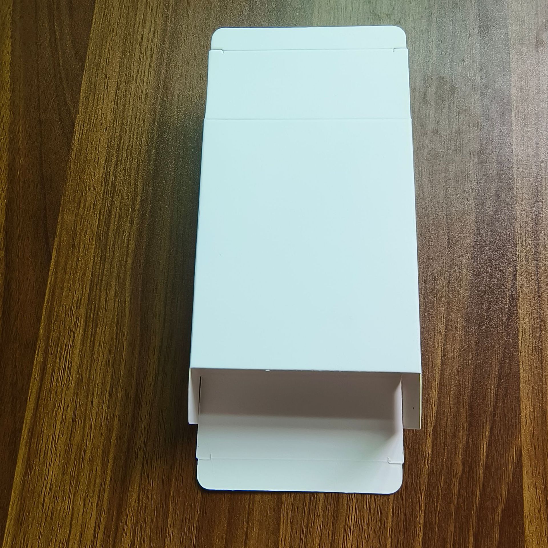 Универсальные коробки из белого картона в наличии, оптовая цена, быстрая доставка