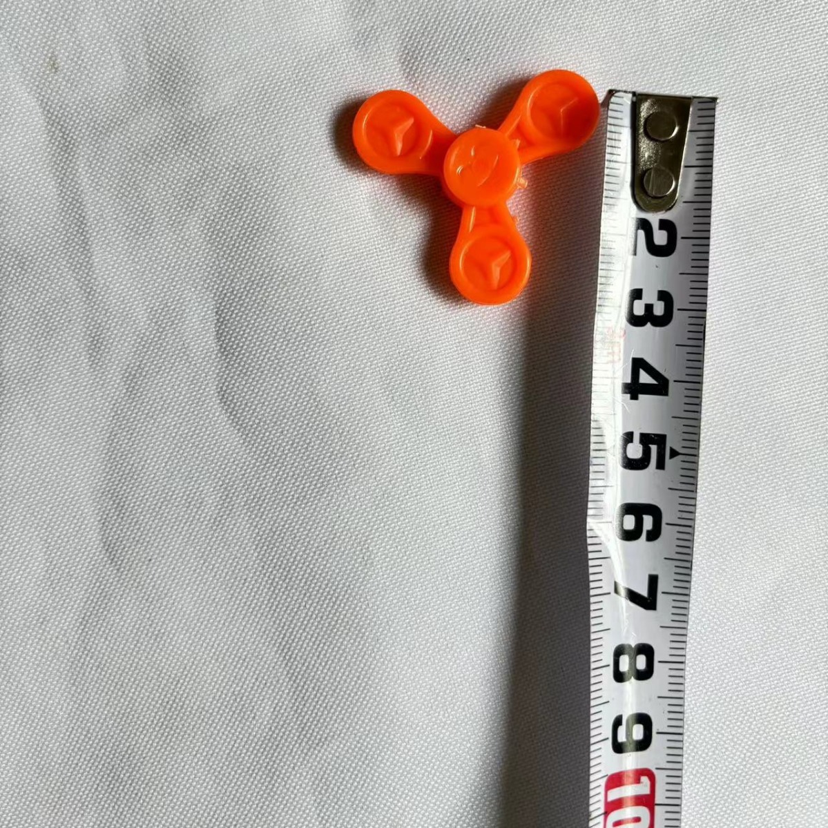 Yiwu Toys Wholesale Children's Assembled Fingertip Spinner Small Gift Street Stall Night Market Educational Play House Toys