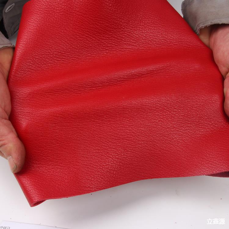 Colorful Soft Whole Cowhide Leather Top Sofa Leather Fabric Genuine Leather Crushed Cowhide Leather Soft Bag Pad