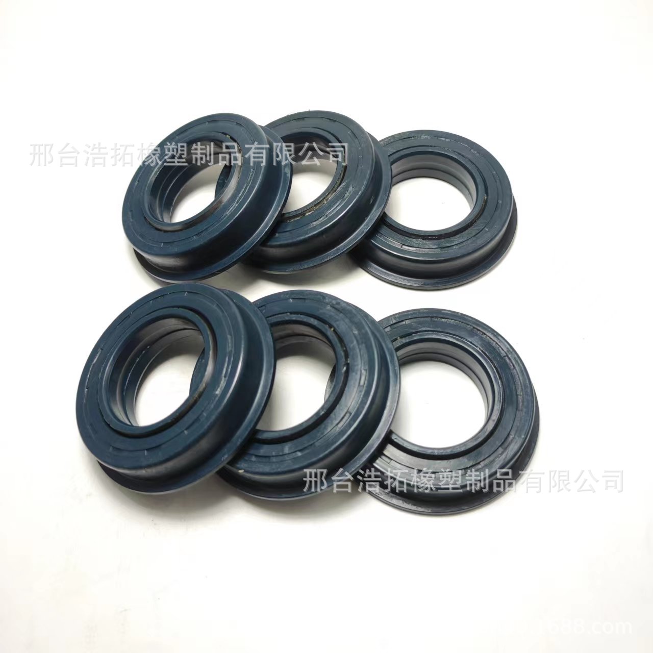 Applicable jiubaotian harvester accessories 34150-11150 guide wheel oil seal AQ1724E 488 588 688