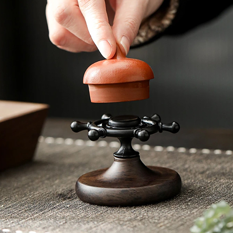 Creative Rudder Ebony Rotating Toy Lid Purple Sand Teapot Lid Bowl Accessories Lid Pot Holder Tea Ceremony Ornaments