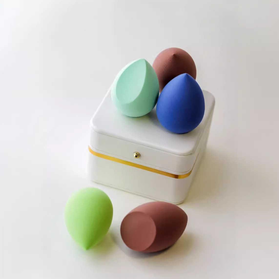 Большая губка для макияжа, высокая качество, водяная капля, не впитывающая пудру