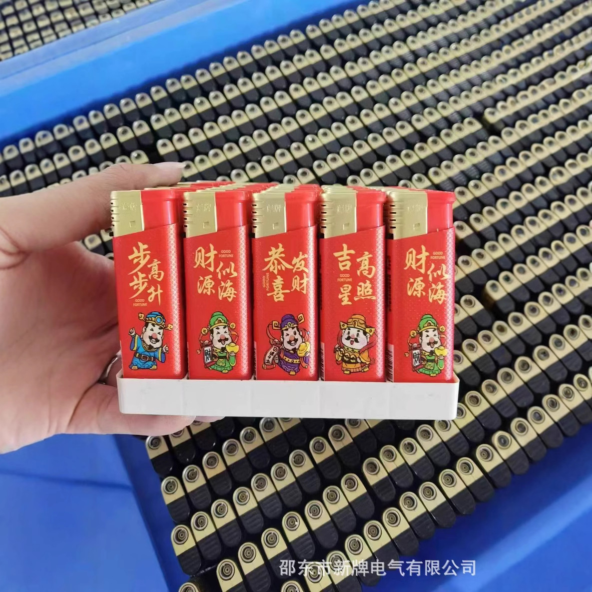 Factory direct Puma brand 319 straight blue flame lighter can be aerated cartoon fashion wrapping paper price concessions