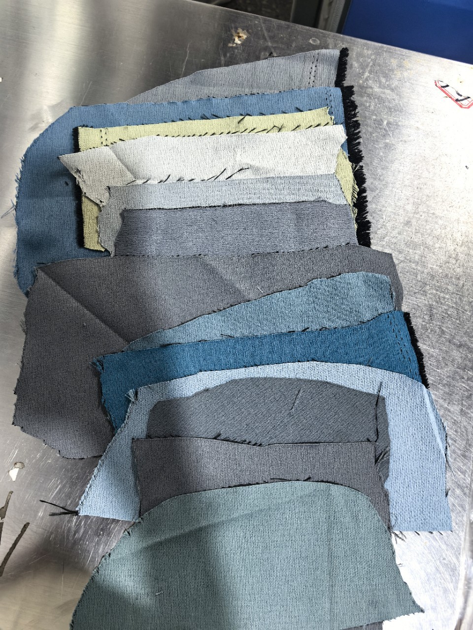 Second-Class Curtain Fabric Processing Wholesale Tail Goods Curtain Fabric Processing Wholesale Cross-Border E-Commerce Curtain Fabric Supply