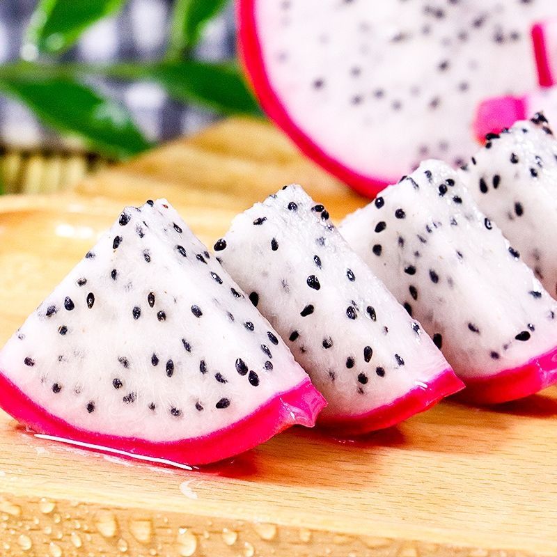 Freshly Picked White-Fleshed Dragon Fruit from Vietnam, Seasonal Tropical Fruit for Pregnant Women, Whole Box with Free Shipping