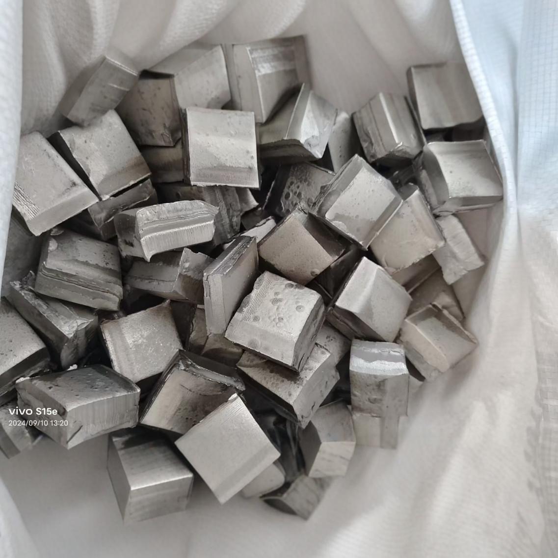 Nickel Target Material Nickel Block Nickel Plate 100kg Raw Material Ni Nickel Ingot Electrolytic Nickel High Entropy Alloy Smelting Sputtering Target